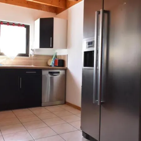 House 8 Personnes Maison 8 Personnes Jacuzzi Wifi. *